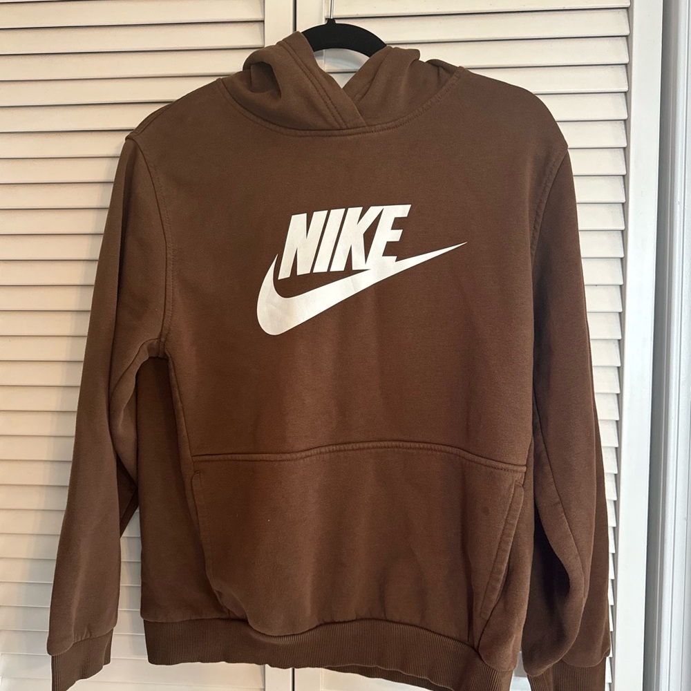 Youth Girls size large Nike Dri-fit leggings and XL sweatshirt. Like new